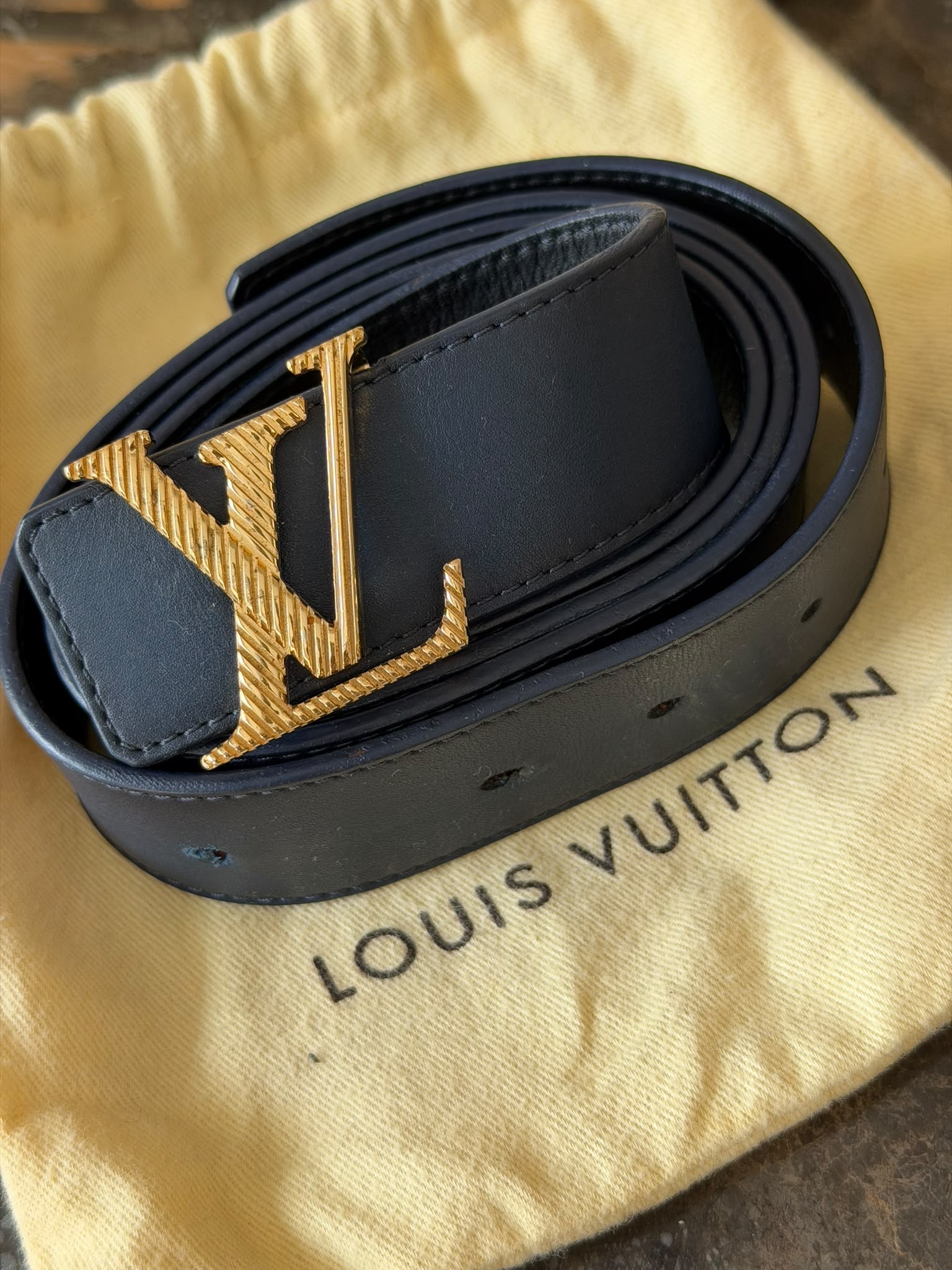 Louis Vuitton belt M0209 size stamp