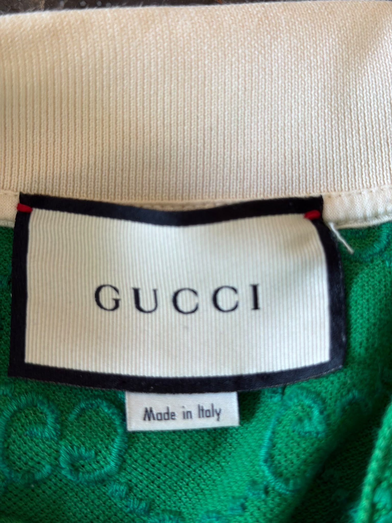 Gucci green polo ivory striped collar detail
