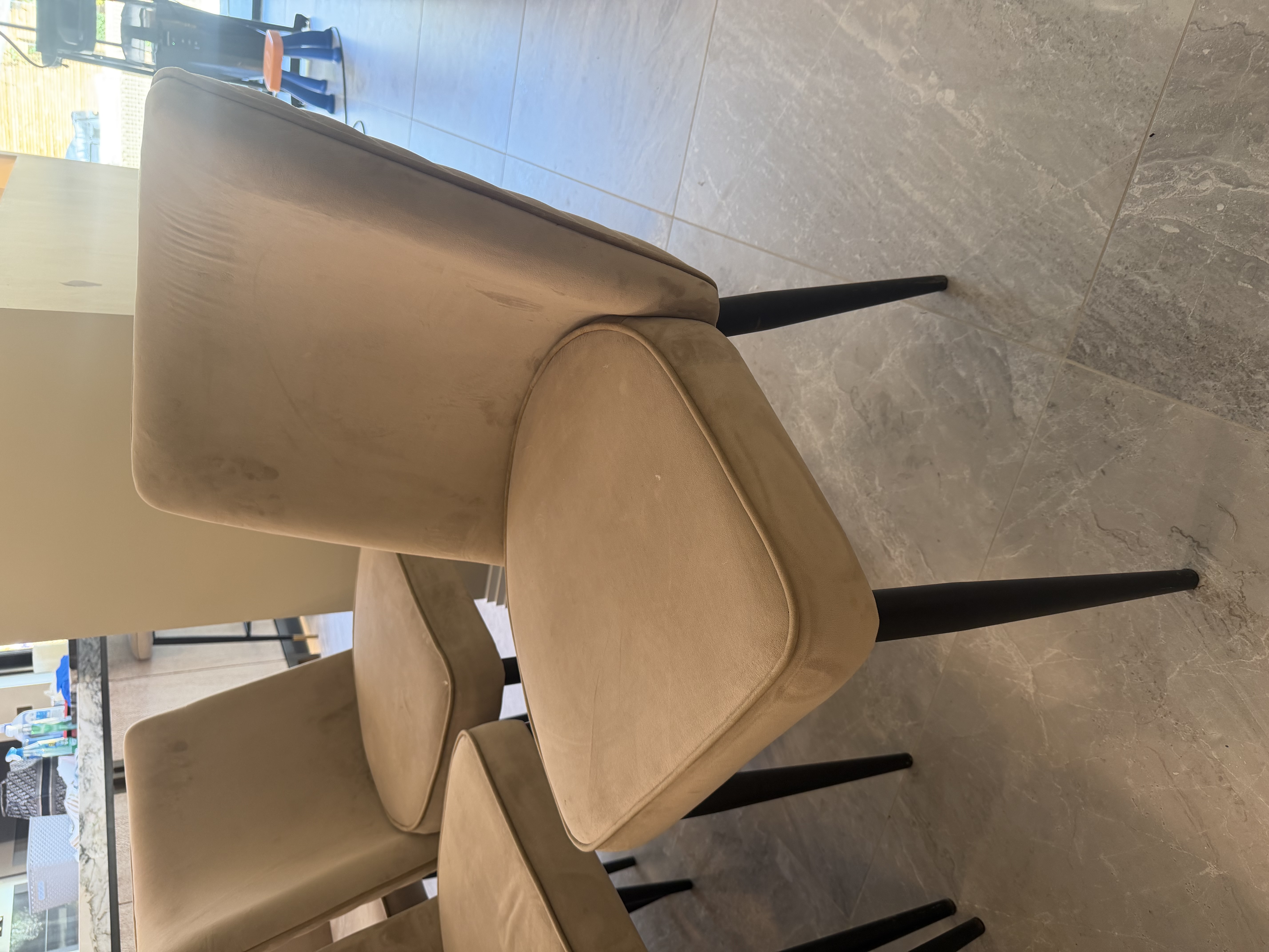 Danetti Serena champagne velvet dining chair close-up