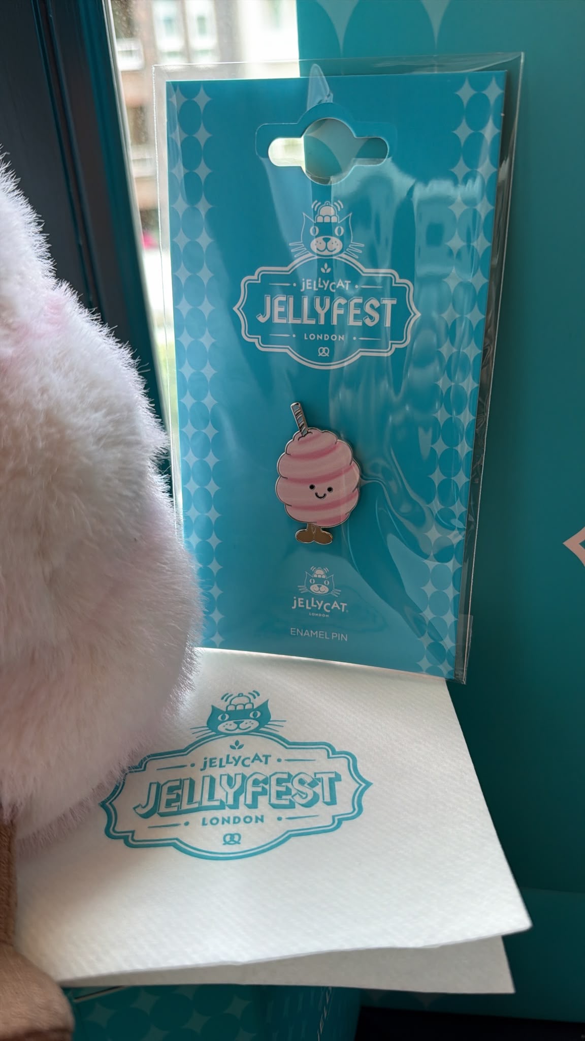Jellycat Jellycat Kathrin Candy Floss – KaDeWe Berlin Jellyfest Exclusive — photograph 8