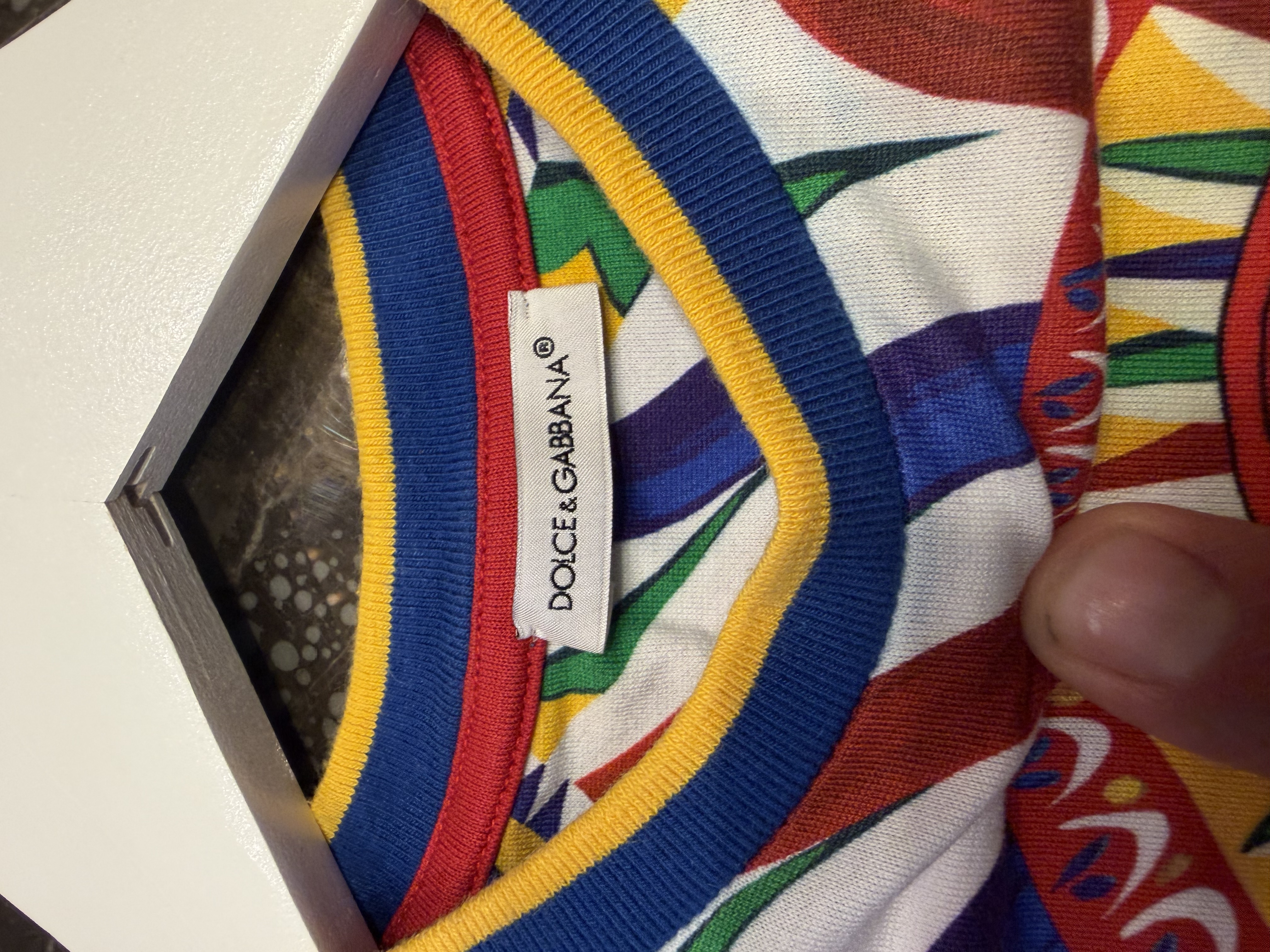 Dolce & Gabbana Dolce & Gabbana Kids Multicolour Sicilian Print T-Shirt — photograph 2