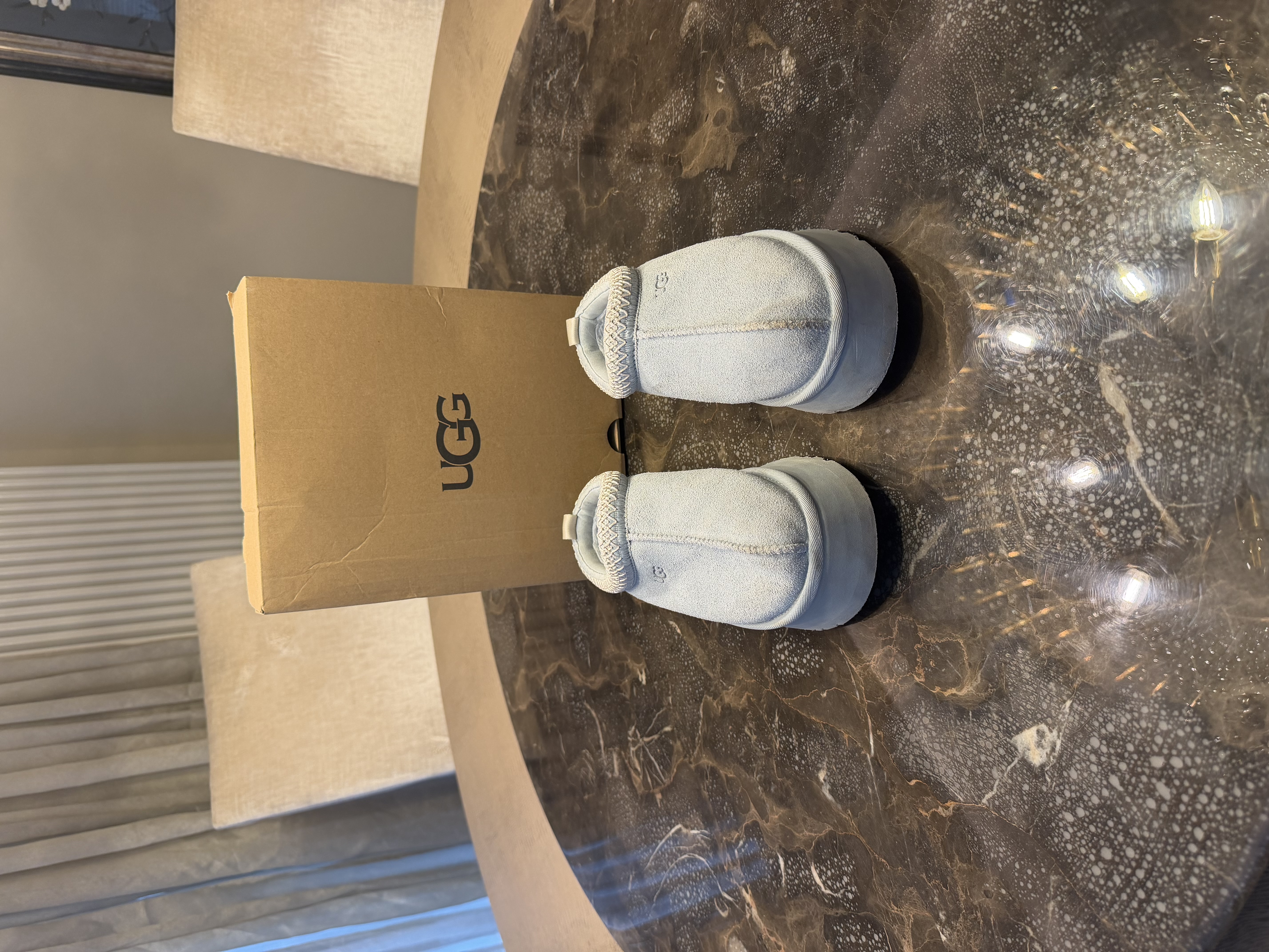 UGG UGG Tazz Platform Suede Slippers – Pale Blue
