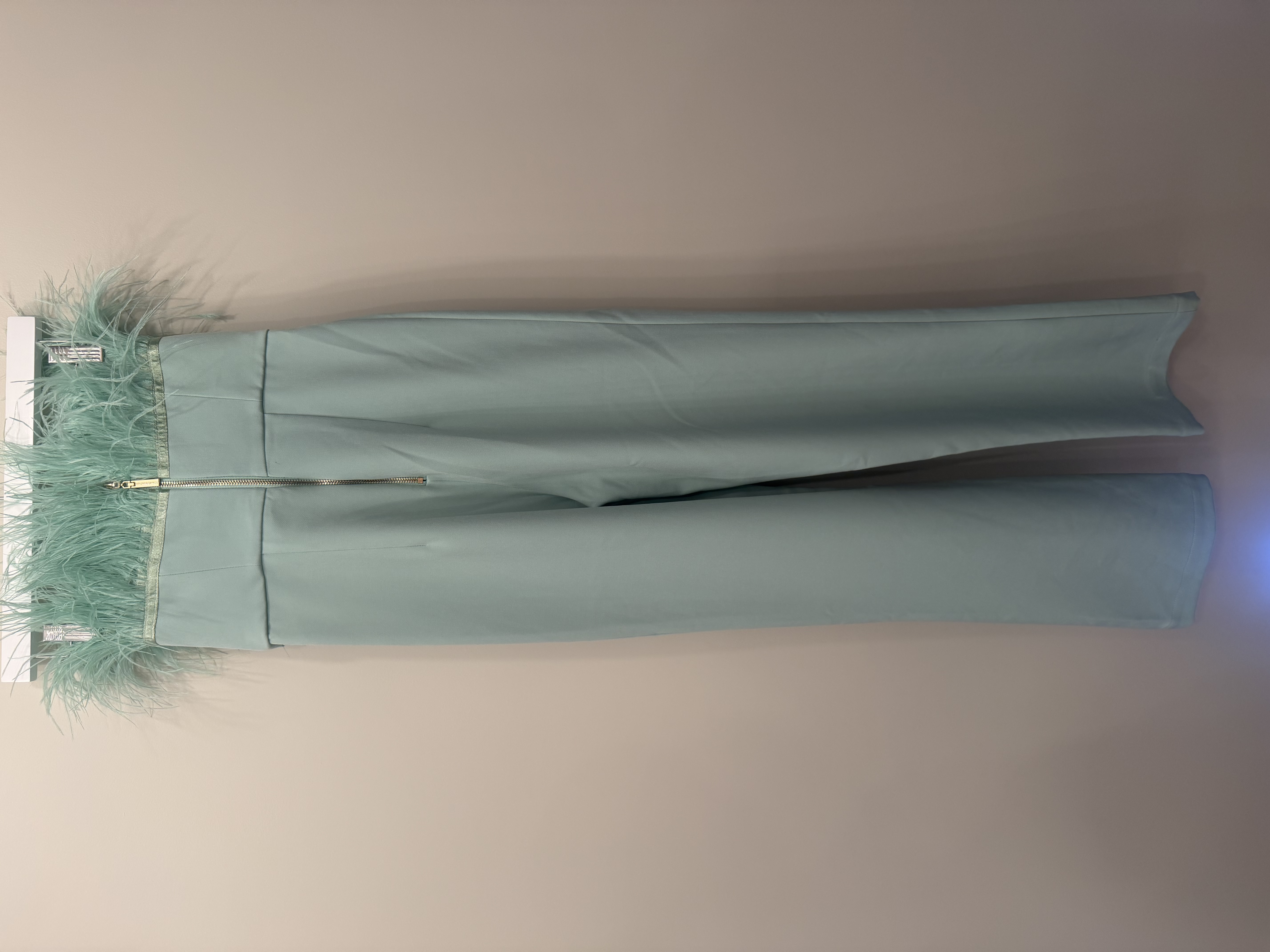 Bronx & Banco Bronx & Banco Mint Green Ostrich Feather Strapless Jumpsuit UK 8 — photograph 5